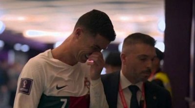 مشهد النهاية..كرستيانو رونالدو يودع كأس العالم باكيا على يد المغاربة