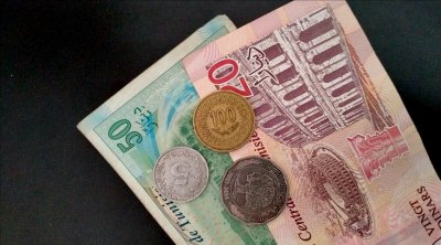 تواصل تراجع قيمة الدينار التونسي أمام الأورو والدولار