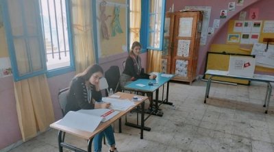 نابل: الأمن يتدخل لإخراج مترشّح من مركز إقتراع 