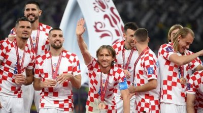 لوكا مودريتش باق مع المنتخب الكرواتي