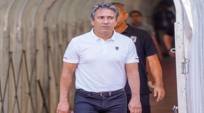 نبيل الكوكي يقود شباب بلوزداد الجزائري لتصدر مرحلة الذهاب