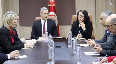 وزارتا التجارة والسياحة تتفقان على مشاركة الاخيرة في فريق تونس للتصدير المزمع اطلاقه قريبا