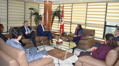 La ministre de l’Industrie rencontre une délégation de la banque mondiale
