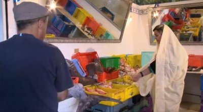 Le ministère du Commerce diffuse un spot appelant à l’affichage des étiquettes sur les étals des fruits
