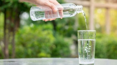 قلة شرب الماء تسبب آلام الظهر