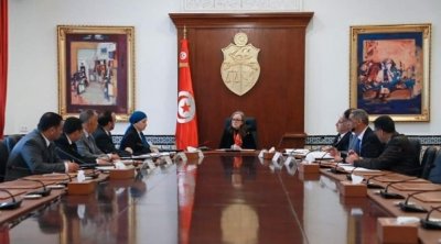 التعامل مع الجرائم المتصلة بمواقع التواصل الاجتماعي محور جلسة وزارية