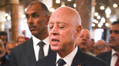 قيس سعيّد يتبادل التهاني بعيد الفطر مع عدد من القادة العرب