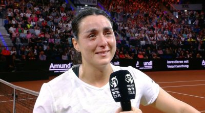 أنس جابر تنسحب من نصف نهائي بطولة شتوتغارت بسبب الإصابة 