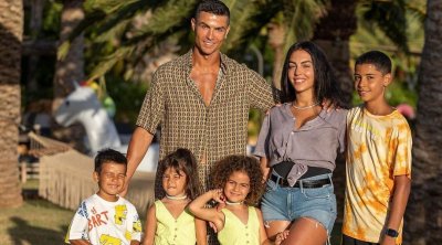 علاقة رونالدو و جورجينا على المحك..تهمله وتقضي وقتها بالتسوق