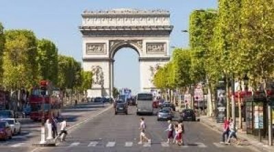 فرنسا الوجهة الأولى المحبذة للطلبة التونسيين 