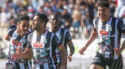 النادي الصفاقسي يحسم الكلاسيكو أمام الترجي التونسي 