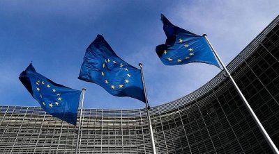 مفوض للإتحاد الأوروبي للإقتصاد : يجب الحفاظ على إستقرار تونس 