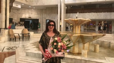 وصول إلهام  شاهين ومجدي أحمد علي إلى تونس لحضور مهرجان جربة للسينما 