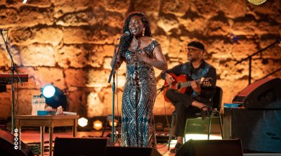 بويكا تمتع جماهير مهرجان قرطاج في حفل حماسي (صور)