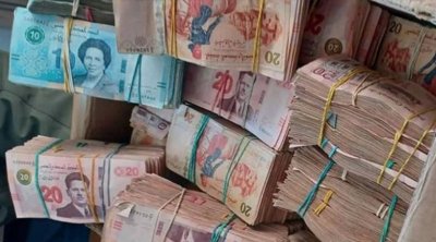 تنامي ظاهرة تهريب الأموال في تونس و 80% منها غير مصرح بها