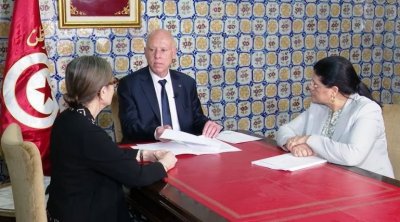 سعيّد يدعو إلى التخلي عن تقسيم المخابز إلى مصنّفة وغير مصنّفة