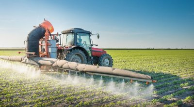 تونس تسحب 31 مبيدا ودواء لمقاومة الفطريات في القطاع الفلاحي من السوق بسبب خطورتها 