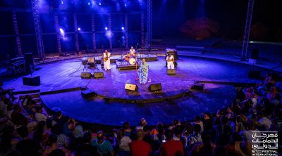 En images : Noura Mint Seymali et Nidhal Yahyaoui au Festival International de Hammamet