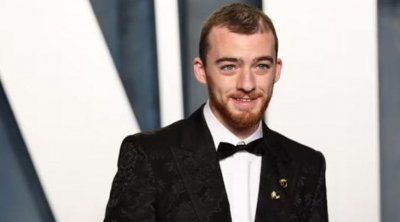 وفاة الممثل الأمريكي أنجوس كلاود بعد أسبوع من وفاة والده