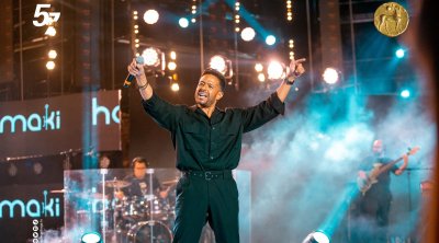 فيديو : محمد حماقي يشعل مسرح مهرجان قرطاج في سهرة الاختتام 