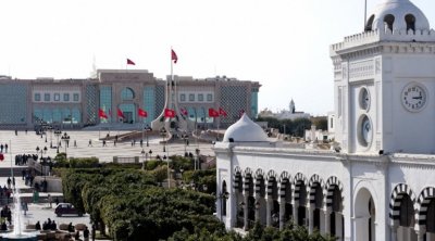 الحكومة تواصل الاقتراض المباشر من البنوك التونسية 