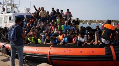 المفوضية الأوروبية : اعتقال المهاجرين هو الملاذ الأخير