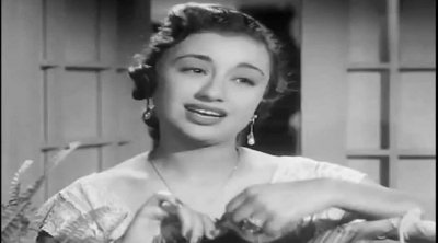 وفاة الفنانة اللبنانية نجاح سلام 