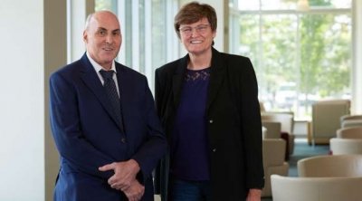 Le Nobel de médecine décerné au duo Katalin Kariko et Drew Weissman