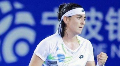 أنس جابر تنسحب من دورة الياسمين المفتوحة بالمنستير (فيديو)