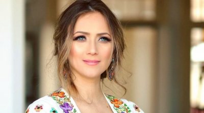 الشرطة الإسرائيلية تعتقل الفنانة الفلسطينية دلال أبو آمنة