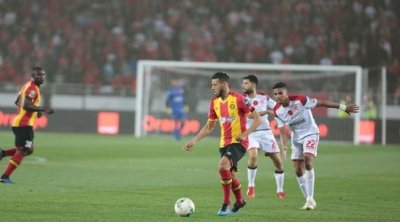 السوبر ليغ : طاقم حكام مصري يقود قمة الوداد والترجي