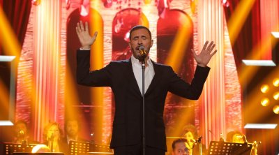 كاظم الساهر: لا احتفال وأهلنا في غزة تحت القصف