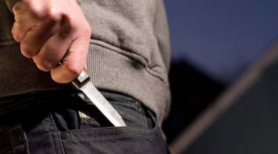 تعرض تلميذ للطعن أمام مدرسة إعدادية في أريانة 