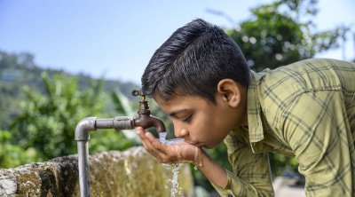 Un enfant sur trois est exposé à de graves pénuries d’eau