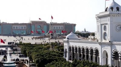 Tunisie : 15 partis politiques et 182 associations suspendues depuis 2020