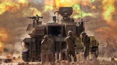 مستشار لعباس: الرئيس أدان حماس بكل اتّصالاته و"السلطة " مستعدّة لحكم غزّة