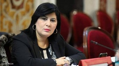 محامية : عبير موسي لم يعد بإمكانها الجلوس ..صحتها متدهورة