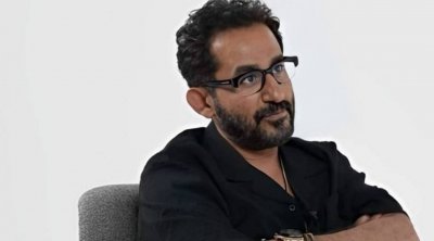 الموت يفجع أحمد حلمي