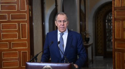 لافروف من تونس: أمريكا تحاول إغراق فكرة إقامة الدولة الفلسطينية