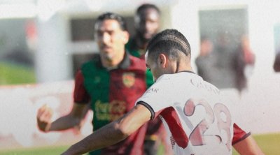 الملعب التونسي يطيح بالنادي الإفريقي و ينفرد بالصدراة