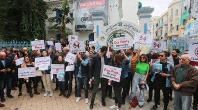 عويدات: نعمل على إدخال تعديلات على المرسوم 54 حتى لا يمسّ من حرية الصحافة