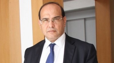 منع شوقي الطبيب من السفر