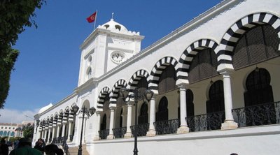 ديون المؤسسات العمومية لدى الدولة ترتفع إلى 10.7 مليار دينار 