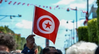 بمناسبة 14 جانفي : الرابطة تدعو السلطة إلى رفع يدها عن القضاء والإعلام