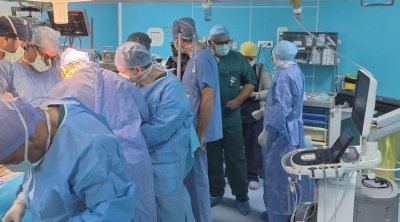 نجاح طبي جديد في تونس : استئصال ورم من دماغ مريضة في حالة يقظة