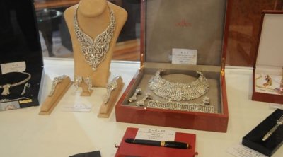 سهام نمصية : المعادن والمجوهرات التابعة لبن علي مؤمّنة في الخزينة العامة