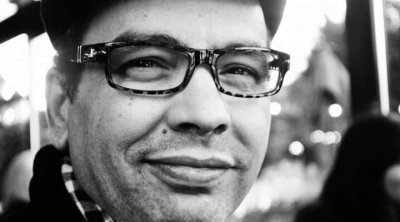 وفاة الكاتب والمخرج المسرحي التونسي حكيم مرزوقي