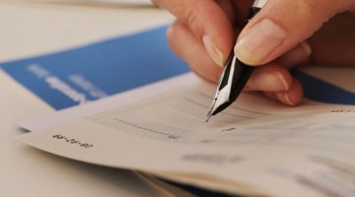 تونس : تفاصيل مبادرة ''عفو عام'' في قضايا الشيكات دون رصيد