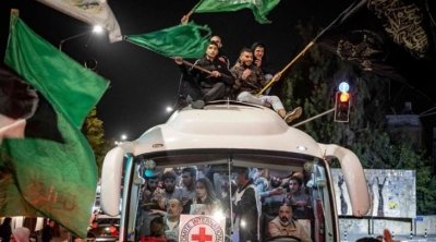 نتنياهو يطلب نقل الأسرى الفلسطينيين ''الثقيلين'' إلى قطر