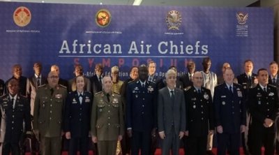 وزير الدفاع : جيش الطيران التونسي قادر على أن يكون قطبا إقليميا للتدريب والتكوين